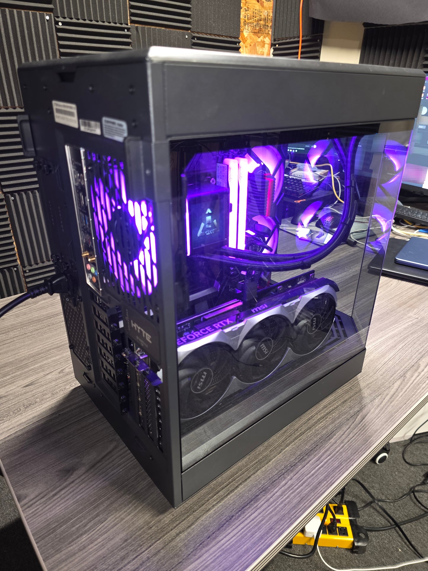 Less Sharp Corner PC To Not Hurt Yourself
