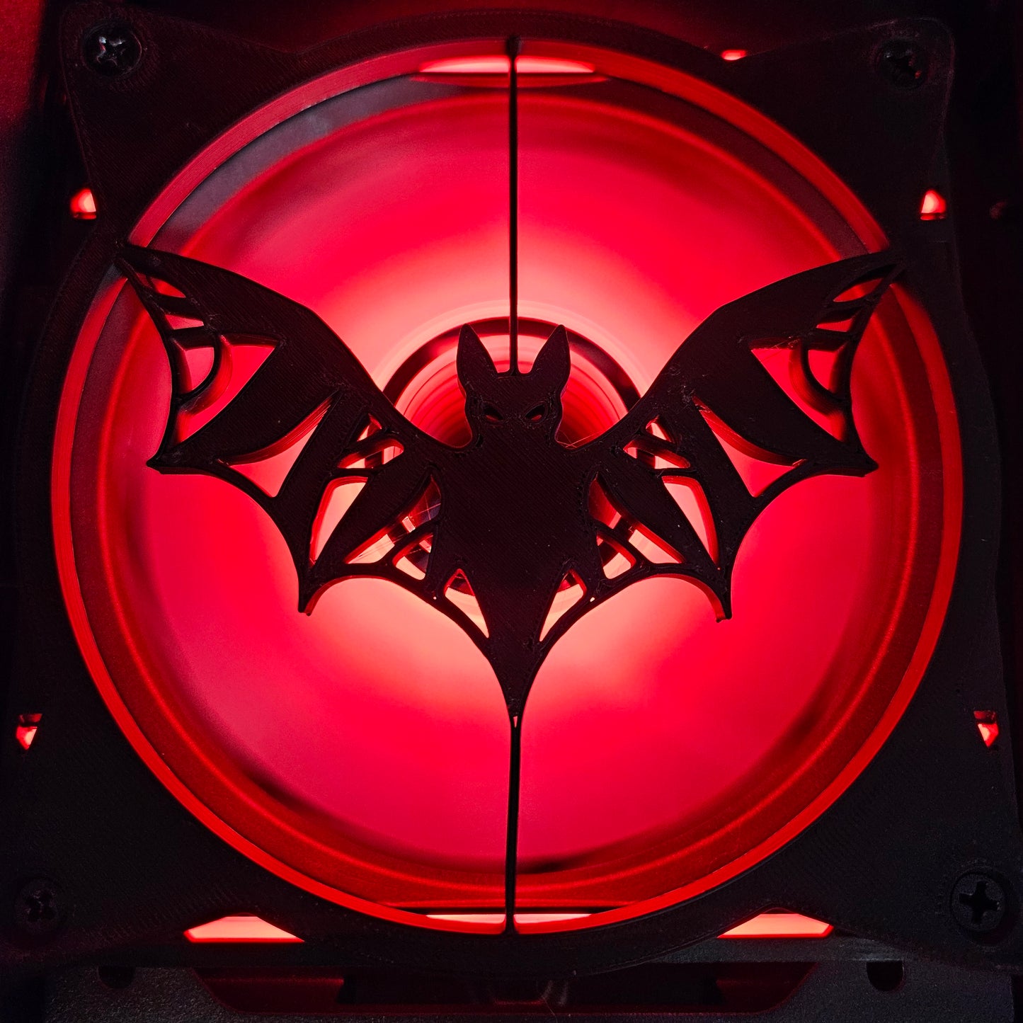 Bat- Magnetic 3D-Printed Fan Covers
