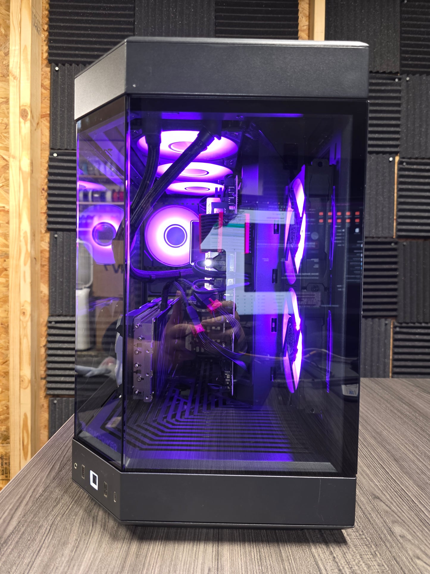 Less Sharp Corner PC To Not Hurt Yourself