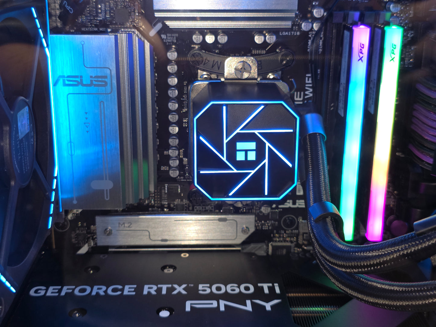 Spacious PC To Stash Stuff In