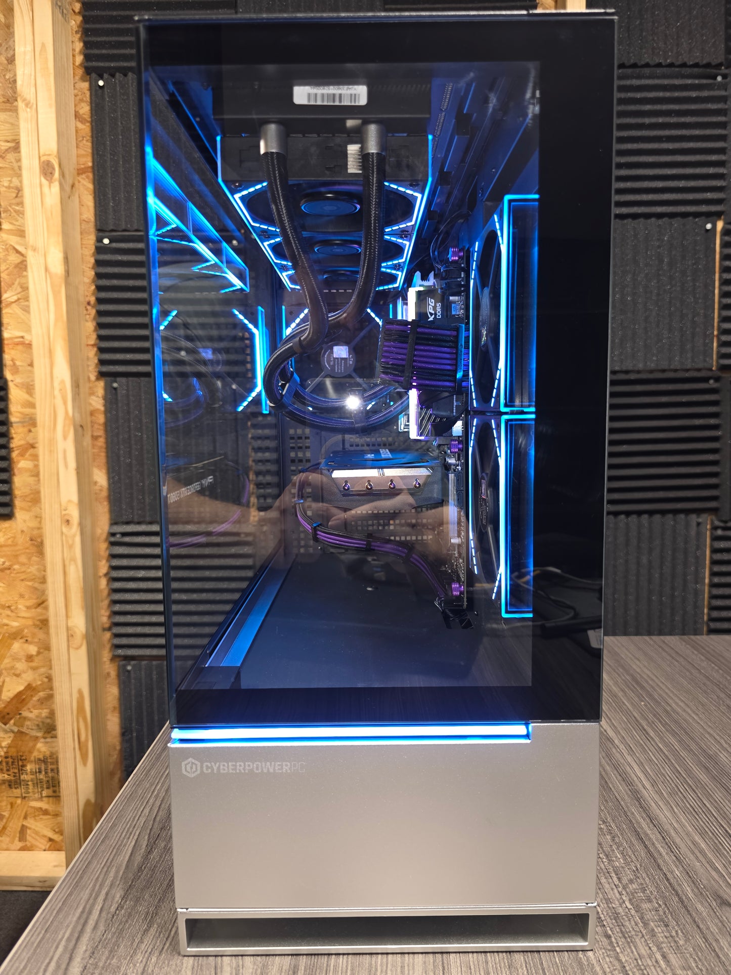 Spacious PC To Stash Stuff In