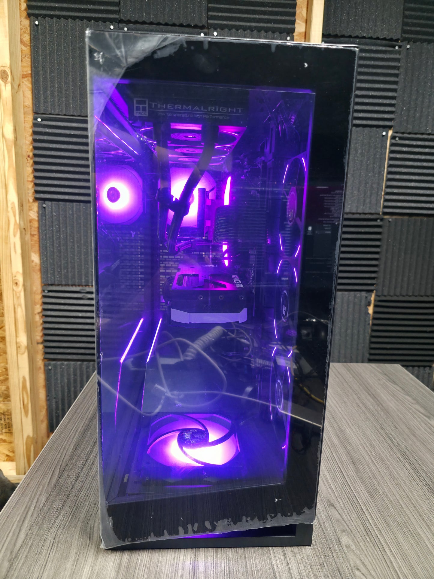Built-In Ultrawide Screen Gaming Computer